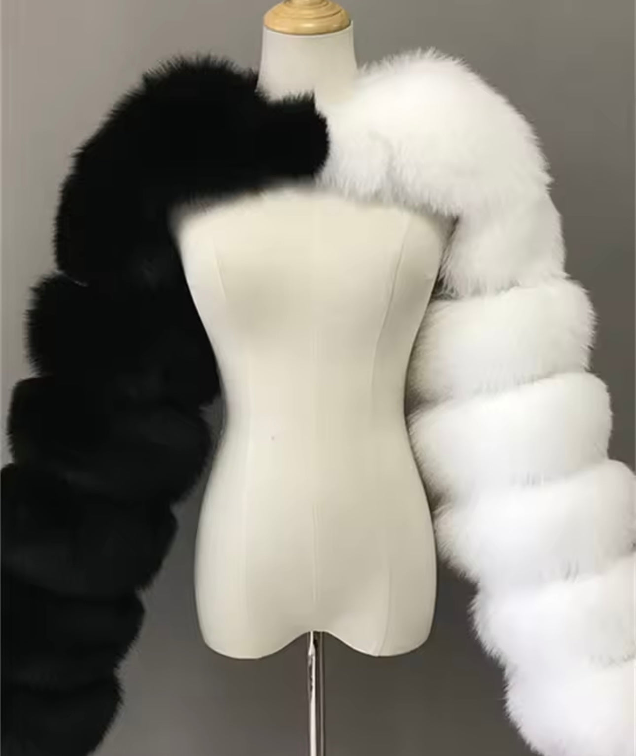 FAUX FUR SLEEVES